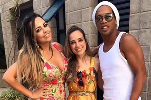 ronaldinho-2 w...